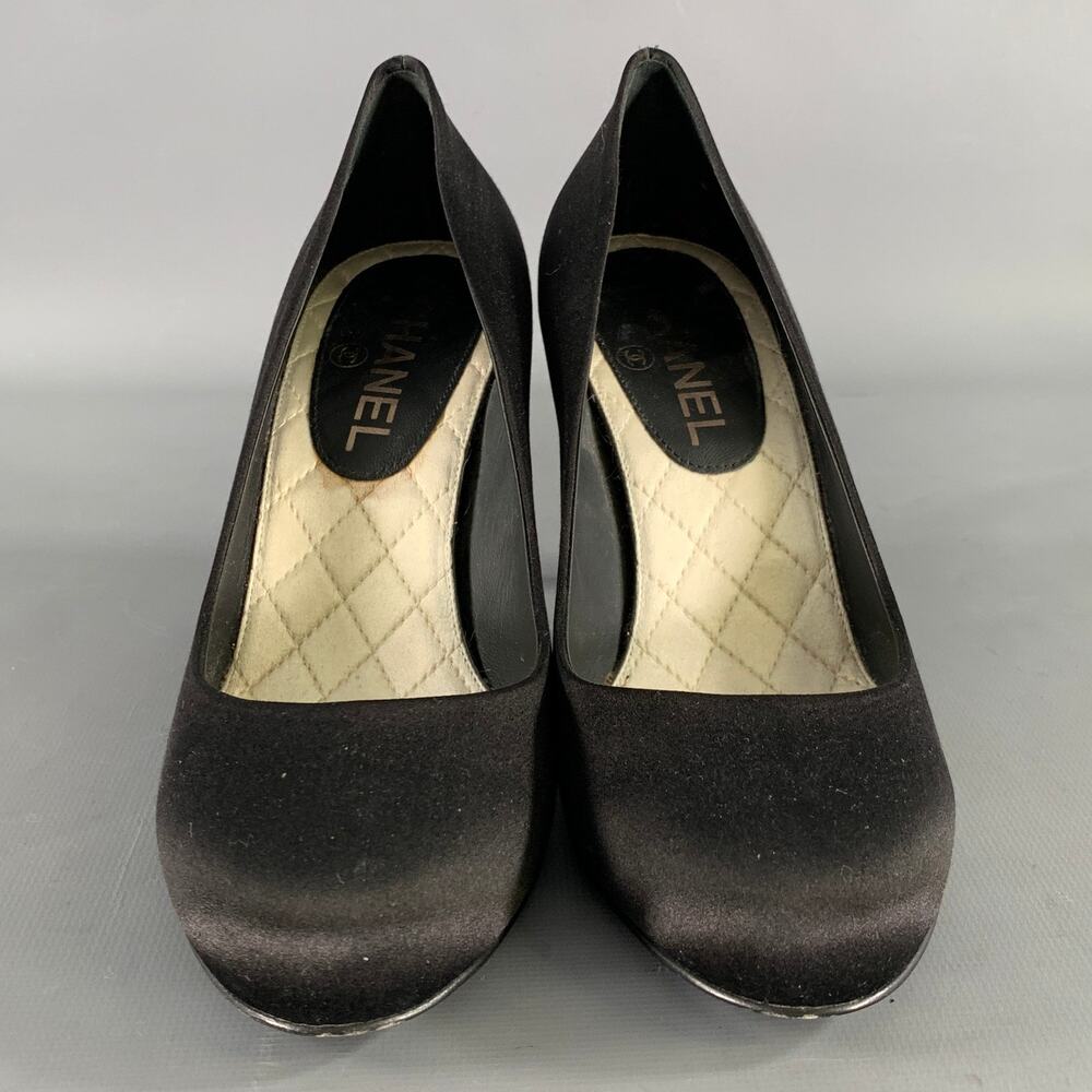CHANEL Size 7.5 Black Satin Round Toe Pumps - Picture 4 of 8